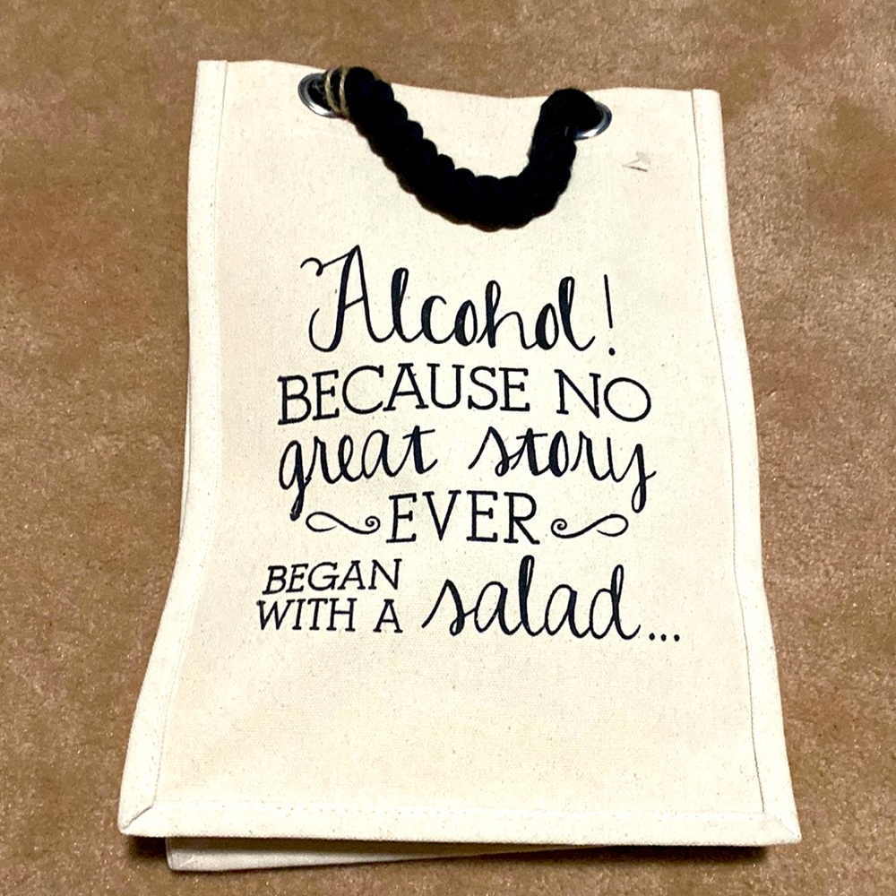 Wine bag, perfect for giftingbor for personal use! Amazing craft